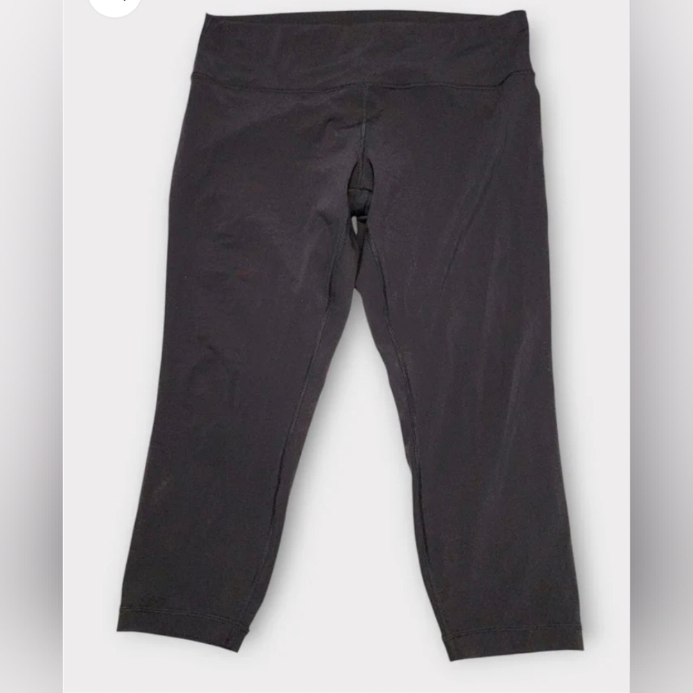 Size 16 - Lululemon Wunder Under Crop (Hi-Rise)